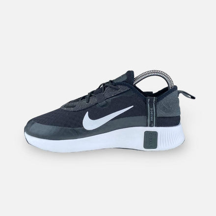 Tweedehands Nike Reposto - Maat 33.5 1
