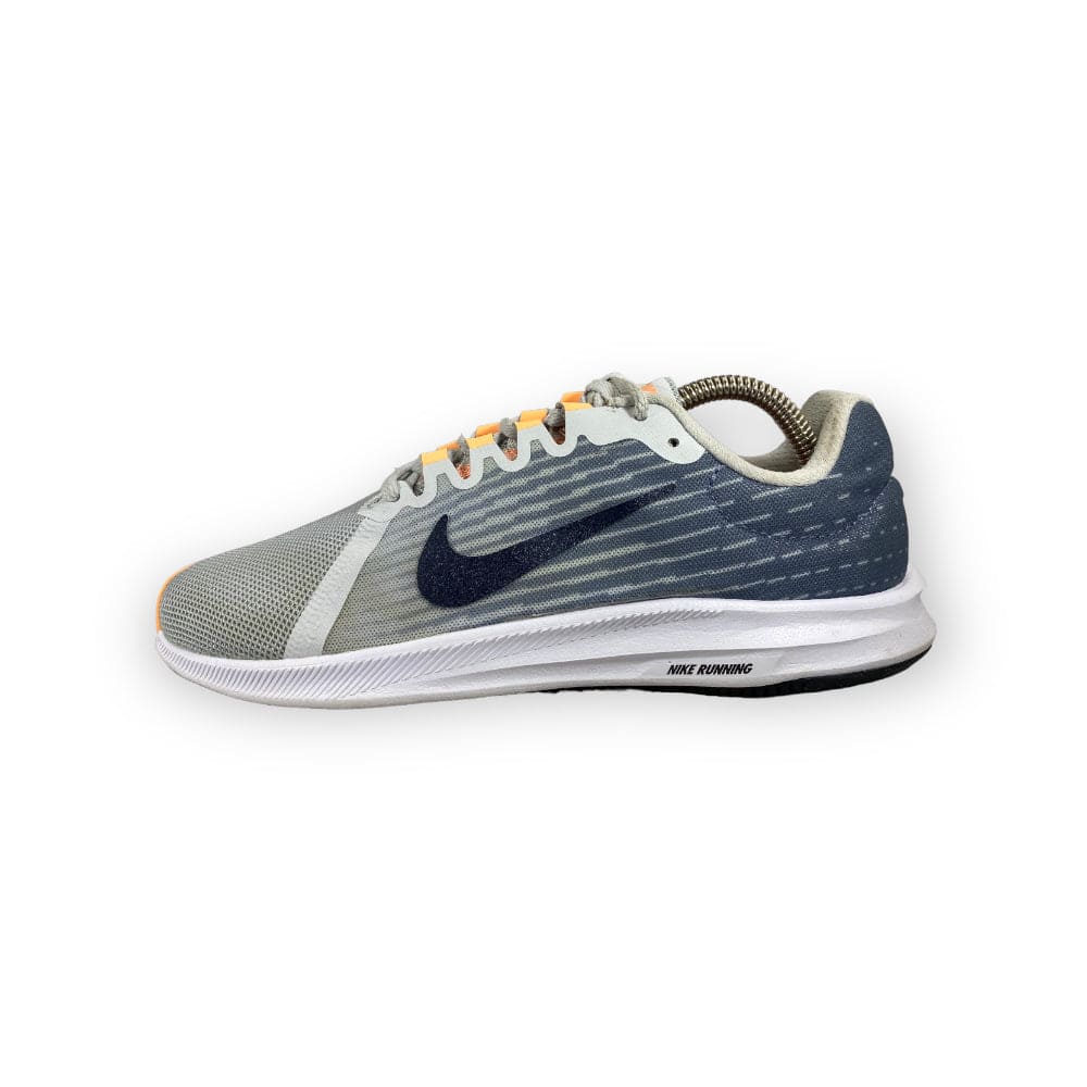 Nike Downshifter 8 Pure Platinum Grey Maat 39 WEAR