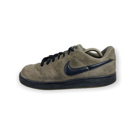 Nike BUTY NIKE BACKBOARD - Maat 42.5 Nike